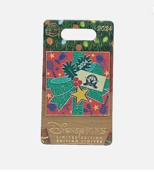 Disney Parks SWIVEL Pin ALL STAR RESORTS 2024 Christmas Donald Ball Playing Ducks LE 1500