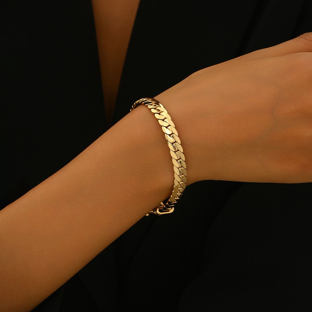 Classic Gold-Plated Chain Bracelet –  Minimalist Style for Everyday Elegance