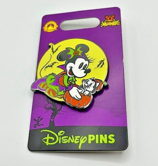 Disney 2024 Halloween Minnie with Figaro sitting in a pumpkin single carded pin