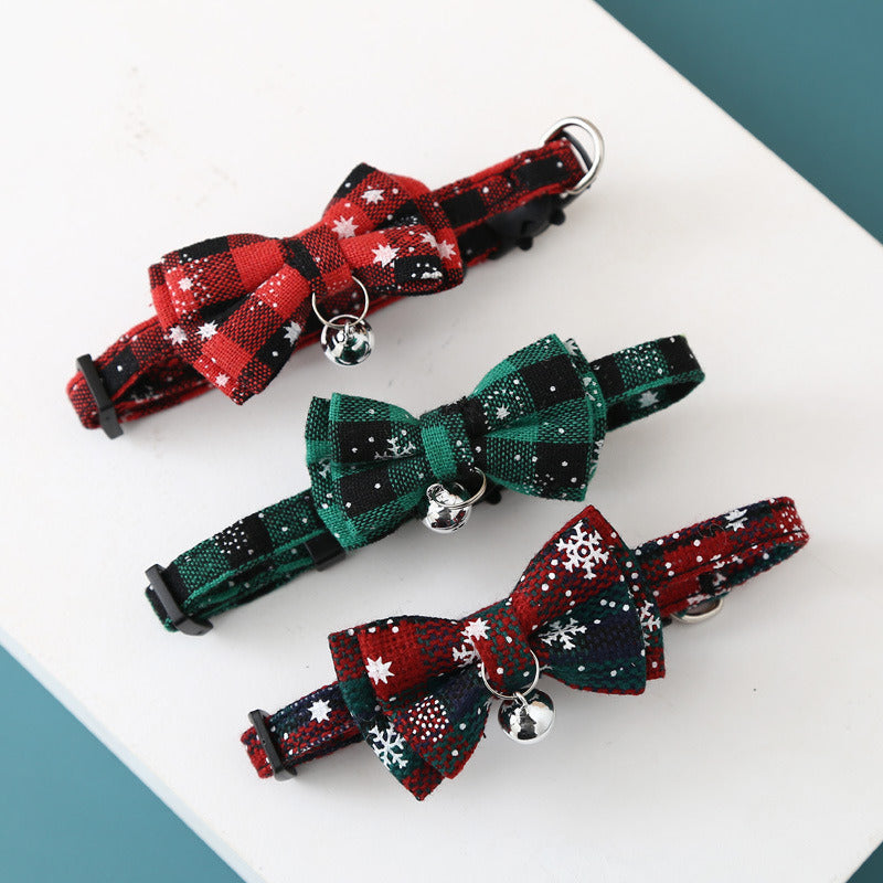 2pcs Christmas Snowflake Checker Bowknot Bell Cat Collar Safety Buckle Removable Pet Collar ; dog Christmas Bell collar
