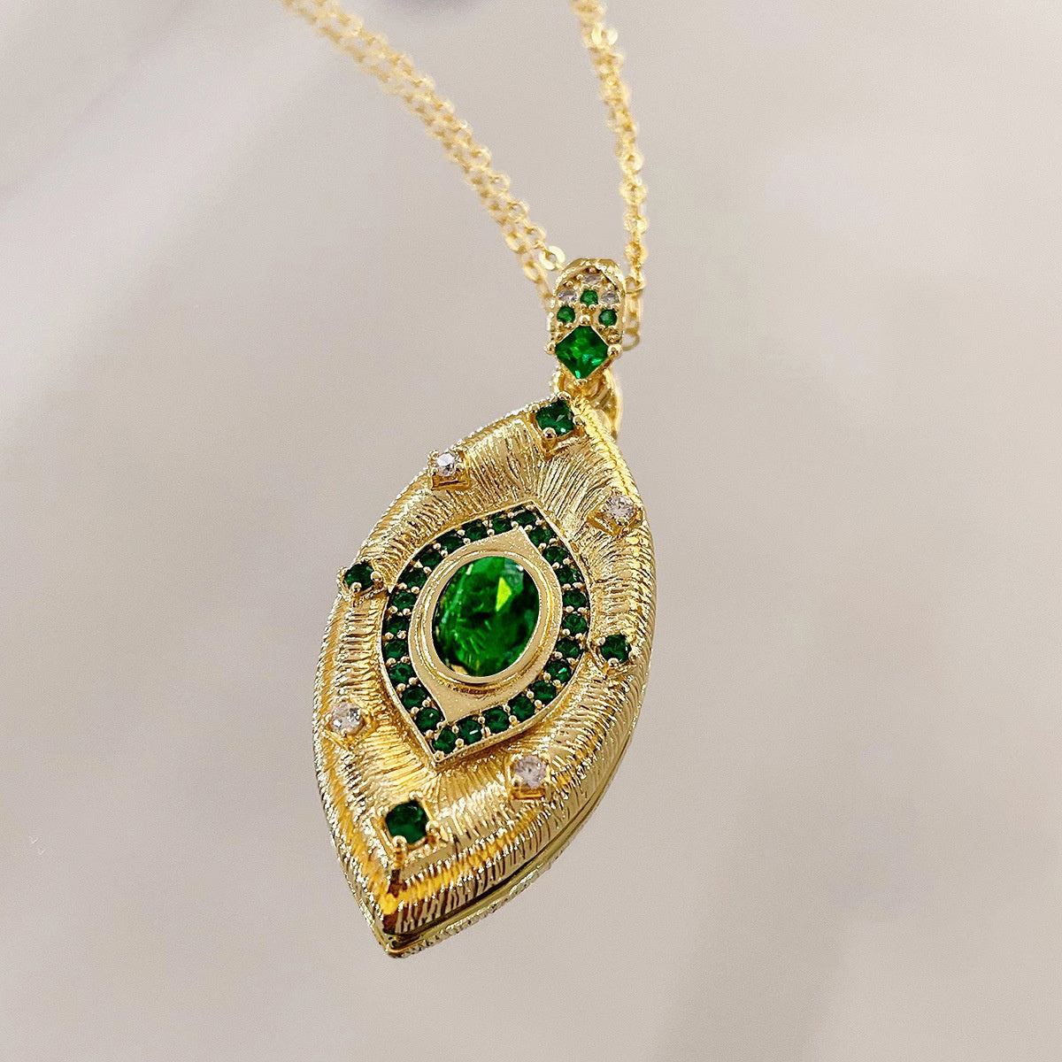Italian Devil's Eye Necklace Jewelry Set Simulation Emerald Earrings Open Ring